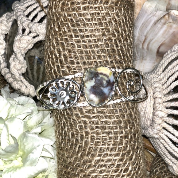 Handmade Silver Druzy Geode Bracelet - Picture 3 of 7